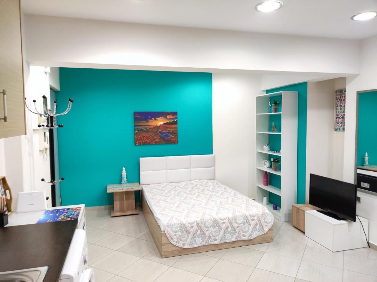 Fabulous Apartment In The Center Of Alexandroupolis エクステリア 写真